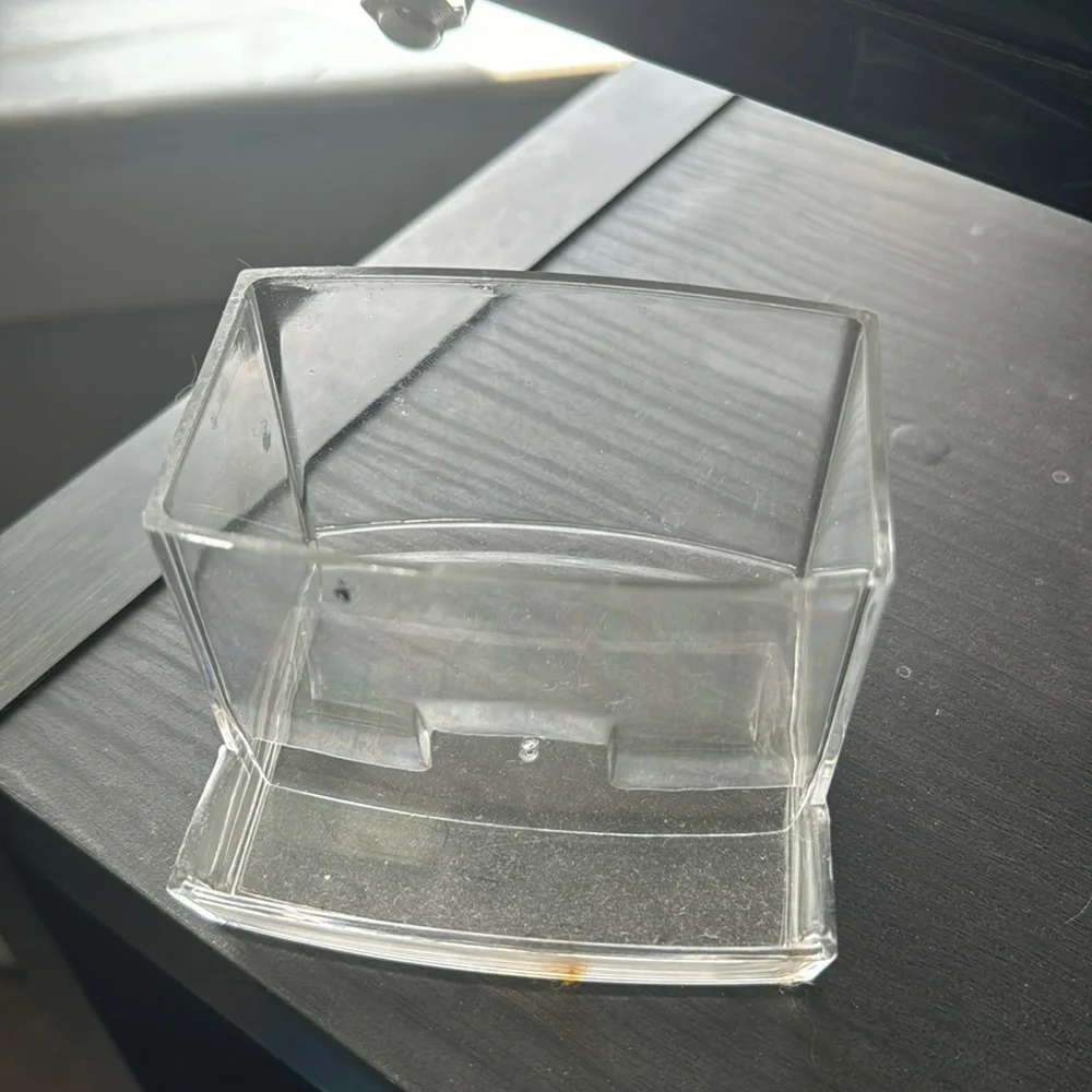 plastic organizer, little dusty could be washed just need to get rid of things!